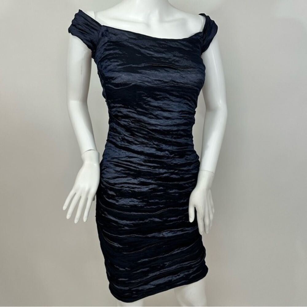 Nicole Miller Off The‎ Shoulder Bodycon Mini Dress